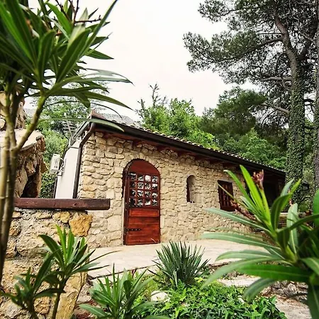 Raos - A Special Stonehouse, Prázdninový dům Brela