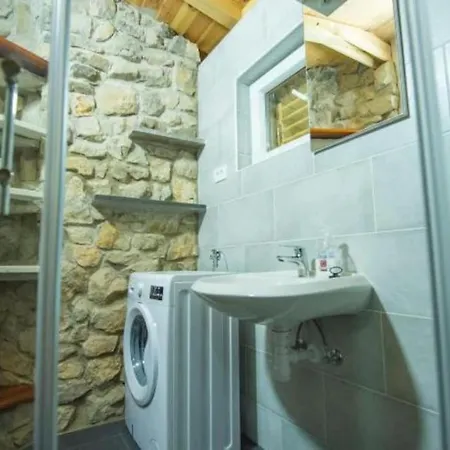 Raos - A Special Stonehouse, Prázdninový dům *