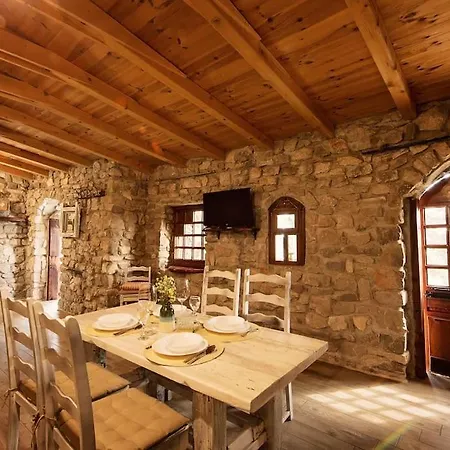 Raos - A Special Stonehouse, Prázdninový dům *