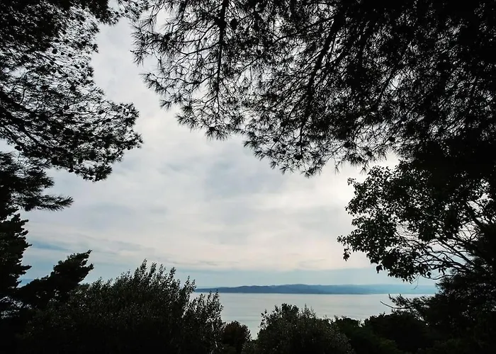 Raos - A Special Stonehouse, Hébergement de vacances Brela