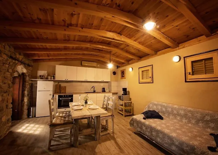 Raos - A Special Stonehouse, Hébergement de vacances