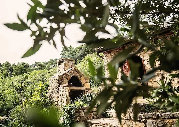 Raos - A Special Stonehouse, * Brela