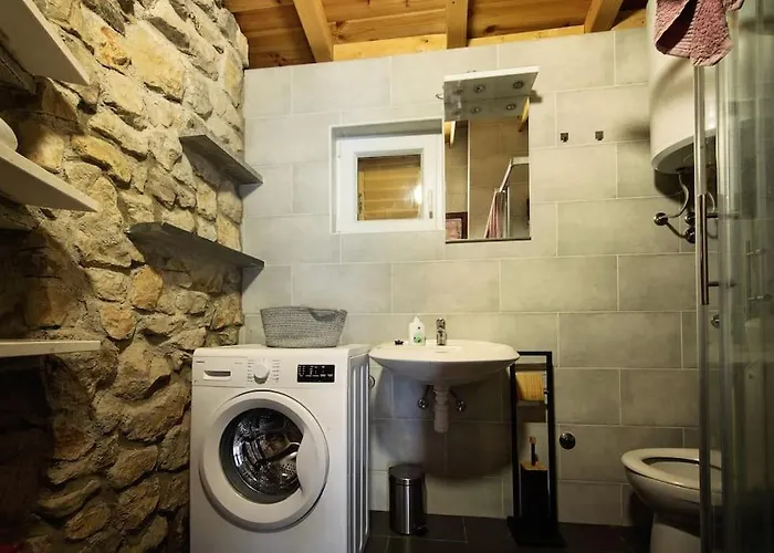 Raos - A Special Stonehouse, Hébergement de vacances